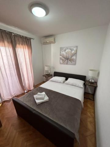 Apartments And Rooms Diana Задар Екстериор снимка