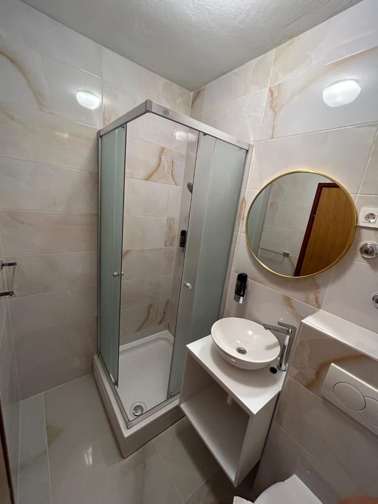 Apartments And Rooms Diana Задар Екстериор снимка